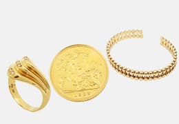 枚方市で買取した金の指輪、コイン、ブレスレット