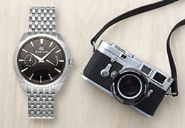 グランドセイコーの時計とカメラ
