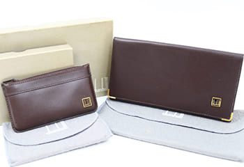 ダンヒルの財布と付属品の箱