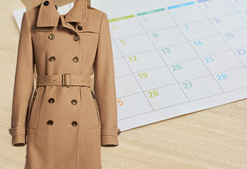 バーバリーのコートとカレンダー