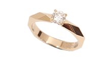 ブシュロンのダイヤの婚約指輪