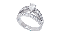 ショーメのダイヤの婚約指輪