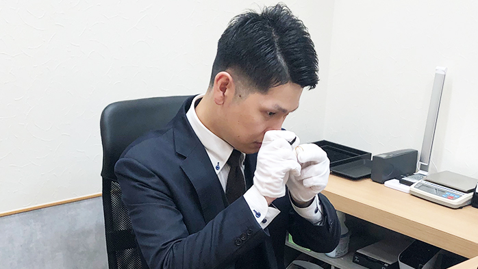 ブランド買取ブランドハンズ鑑定士の井山マネージャー