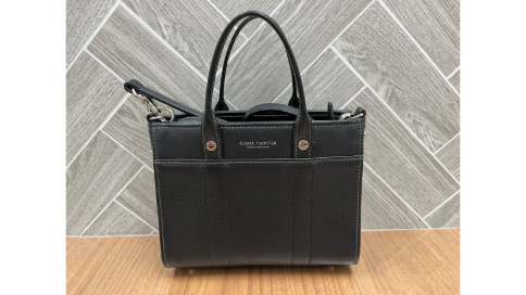 吹田江坂でグローブトロッタージェットバッグをお買取しました！