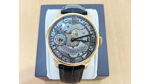 難波で傷のあるティソTクラシックT099405Aを買取しました 