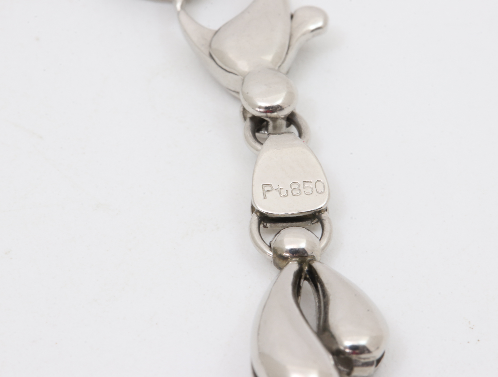 Pt850ネックレス刻印