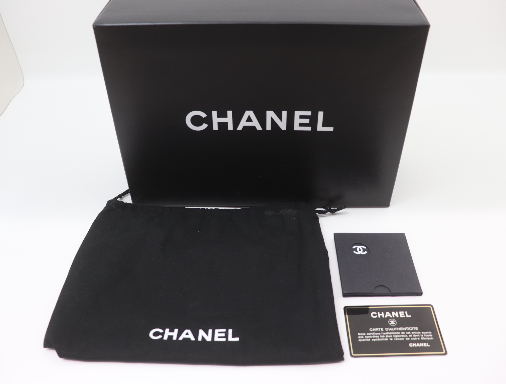 シャネルベージュマトラッセショルダーバッグ付属品