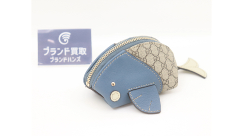 グッチのGGプラスホエールコインケース