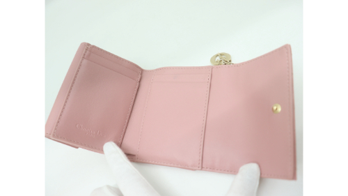 ディオールカナージュ三つ折り財布内側