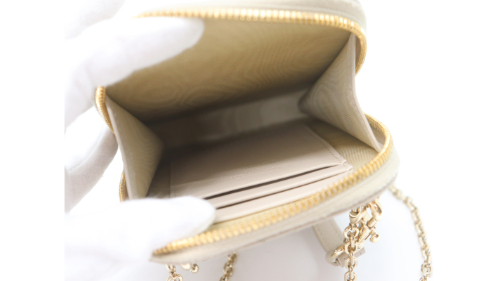 ディオールレディディオールフォンホルダー内側