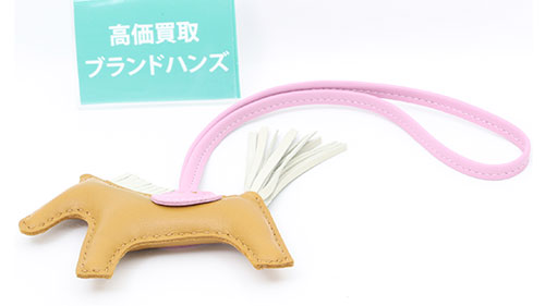 未使用のエルメスのロデオチャームPM全体