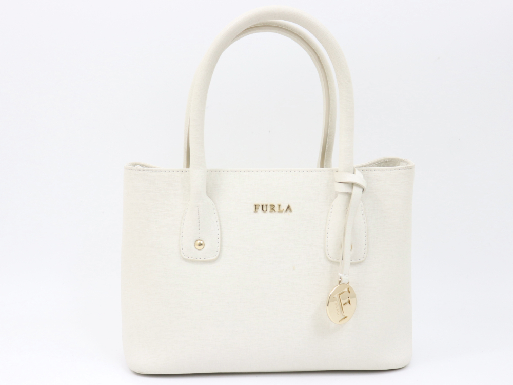 最終値下げ。FURLA メトロポリス♡ お値下げの通販はau PAY マーケット 