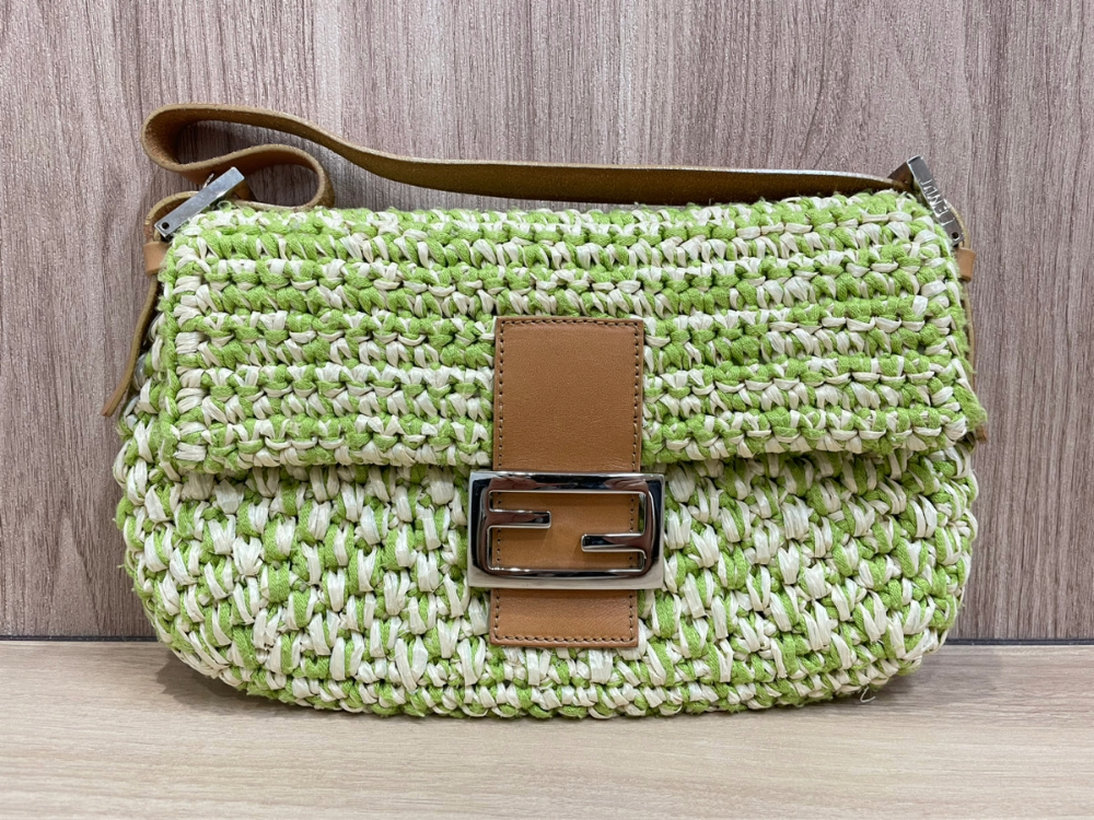 FENDI フェンディ セレリア マンマバゲット ショルダーバッグ ストロー素材
