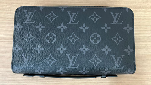 枚方市でルイヴィトンジッピーXLモノグラムエクリプスを買取しました