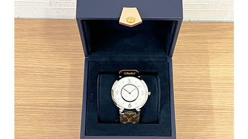 宝塚市で美品のルイヴィトンタンブールスリムをお買取しました