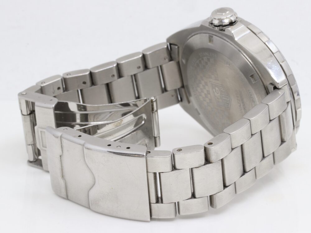 タグホイヤーのフォーミュラ1WAZ2113ベルト