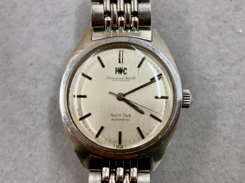 IWCの自動巻き時計ヨットクラブ