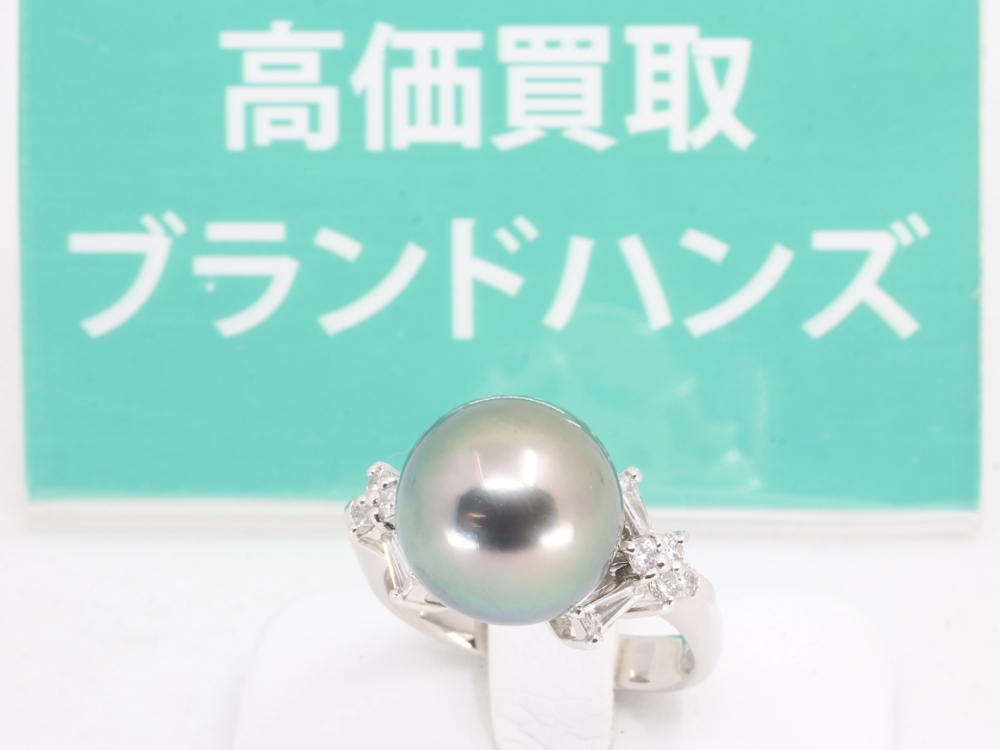 PT900黒蝶パールダイヤリング正面