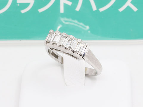Pt900のダイヤモンドリング