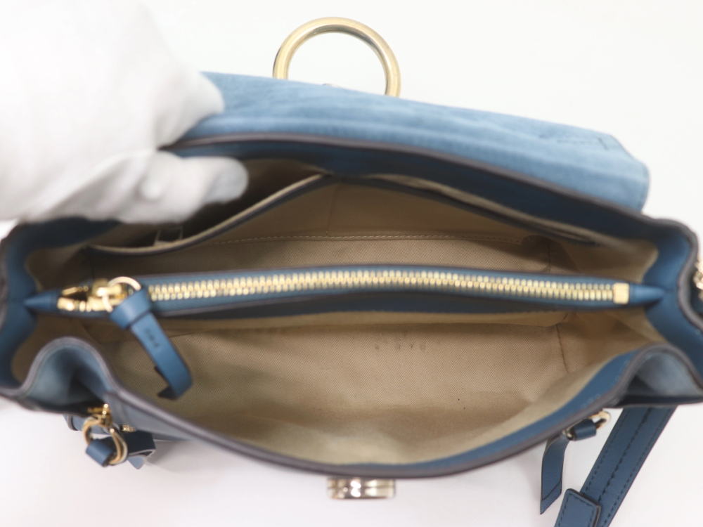 クロエフェイデイ2WAYバッグ内側