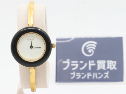 グッチチェンジベゼル腕時計