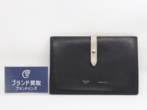 セリーヌラージストラップウォレット