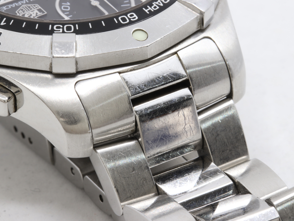 タグホイヤーのアクアレーサーCAF2010ベルト