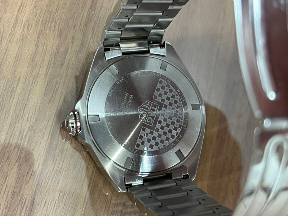 タグホイヤーフォーミュラ1裏蓋