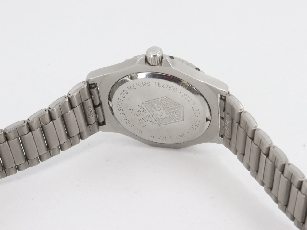 タグホイヤープロフェッショナル裏蓋