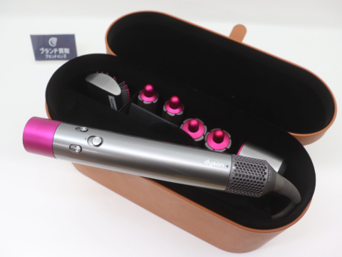 ダイソンヘアスタイラーHS01