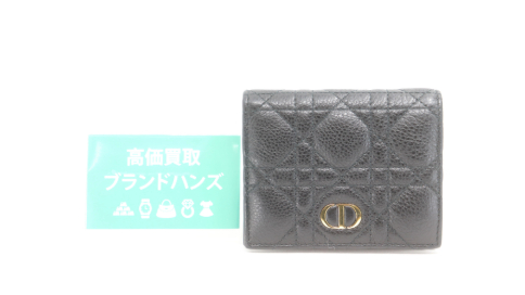 ディオールカロコンパクト財布