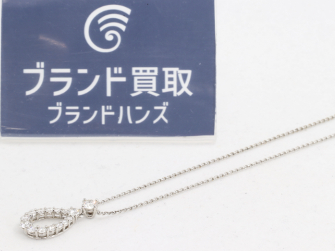 ハリーウィンストンのループネックレス