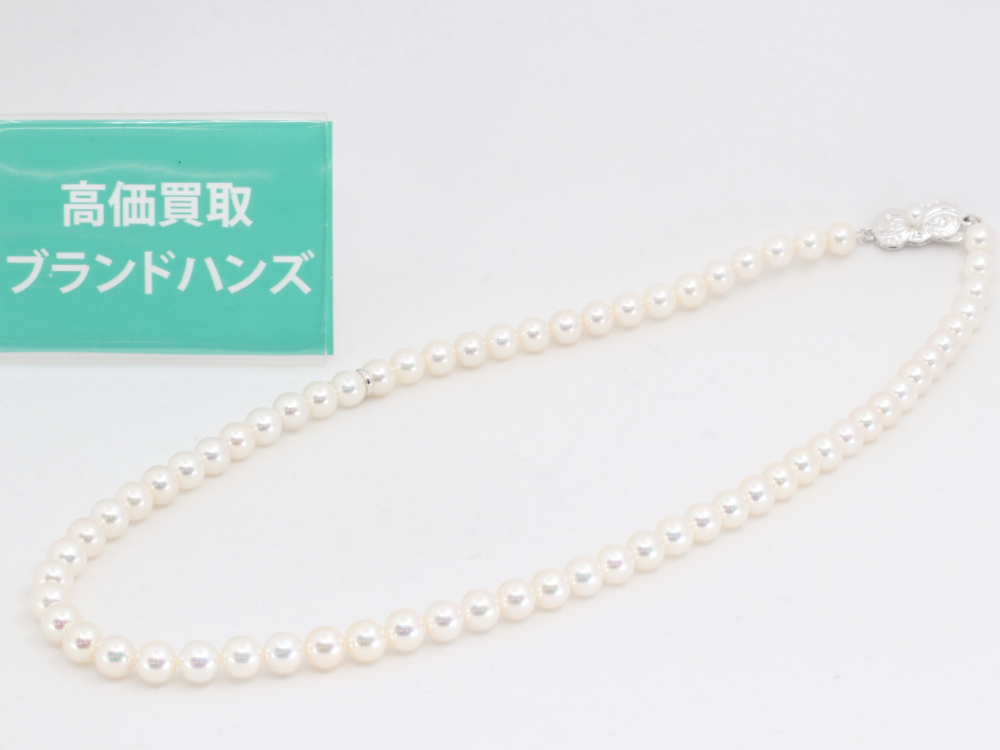 パールネックレスシルバー金具全体