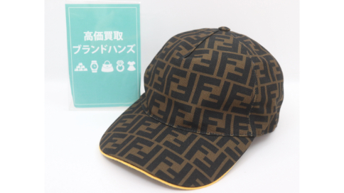 フェンディのズッカ柄キャップ