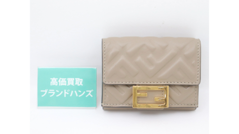 フェンディのズッカ財布8M0395