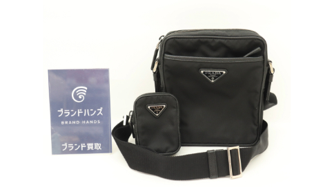 プラダのテスートショルダーバッグ