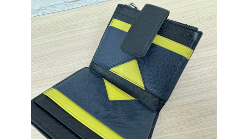 プラダ二つ折り財布2MC066内側