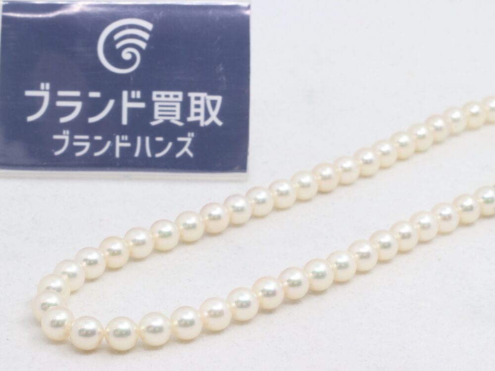 ミキモトのパールネックレス正面
