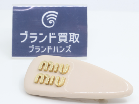 ミュウミュウロゴバレッタ