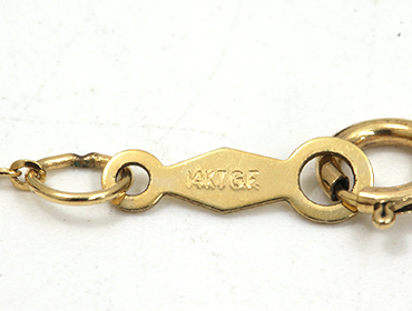 金メッキやプラチナメッキや合金のアクセサリーにある刻印と意味