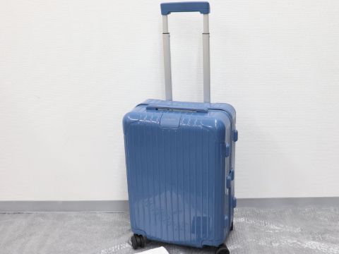 リモワエッセンシャルキャビン36L