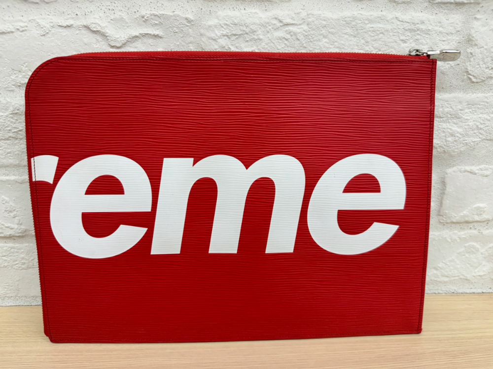 ルイヴィトンシュプリームポシェットジュール裏面