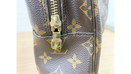 ルイヴィトントゥルーストワレット28M47522金具