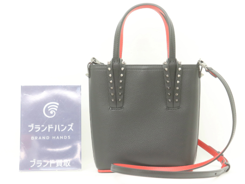ルブタンのカバタ2WAYトートバッグ