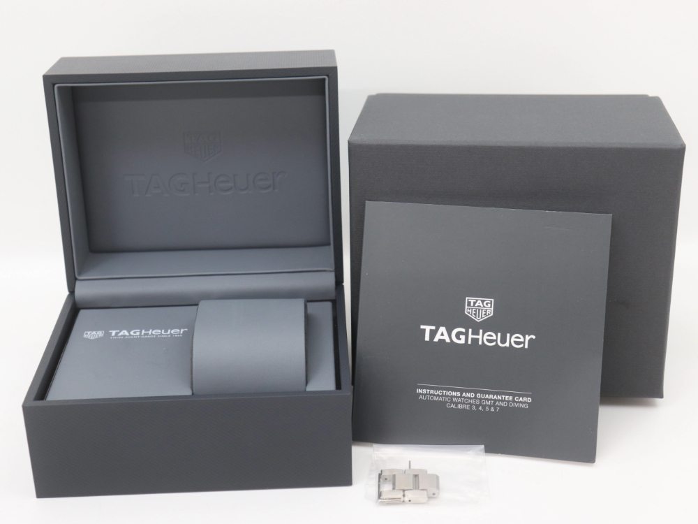 美品のタグホイヤーのアクアレーサー付属品