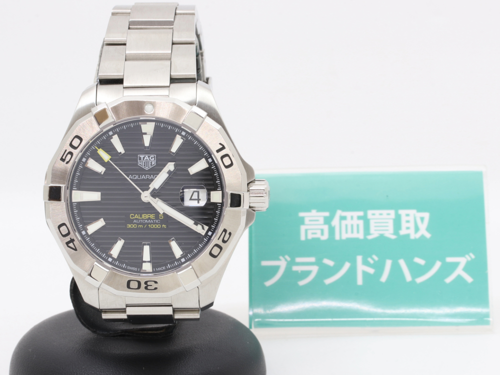 美品のタグホイヤーのアクアレーサー正面