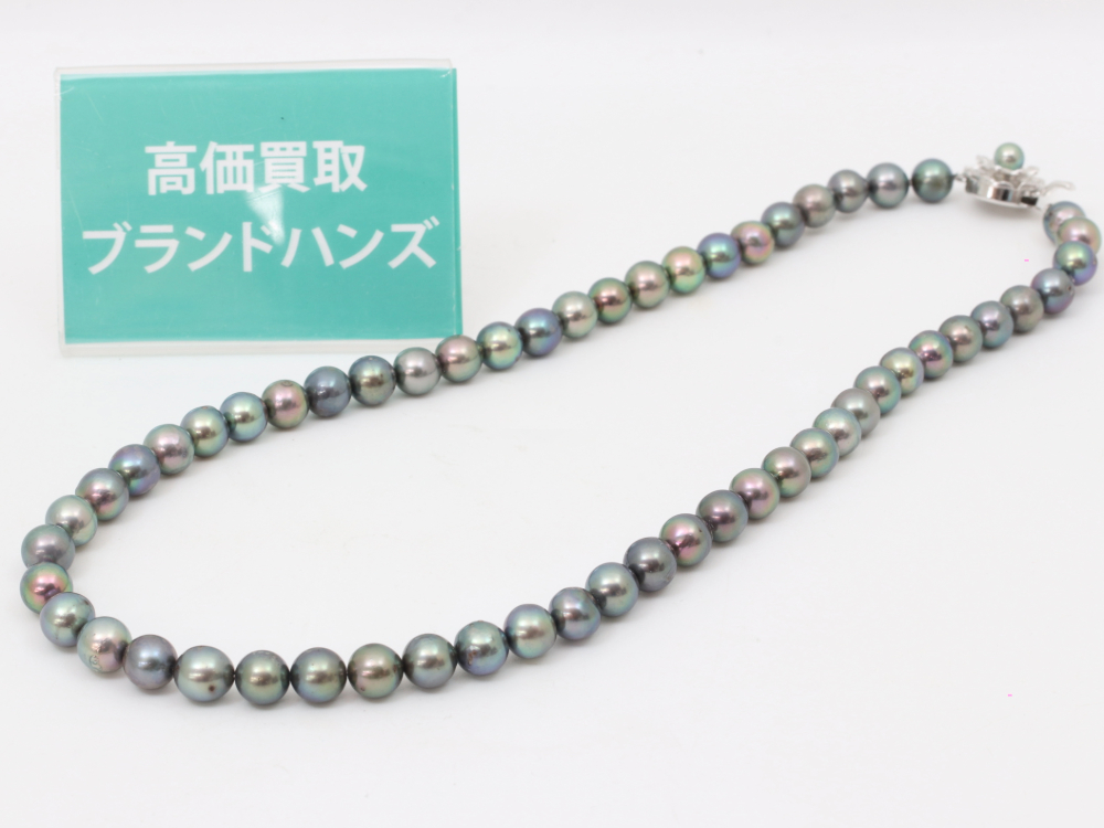 黒蝶のパールネックレス全体