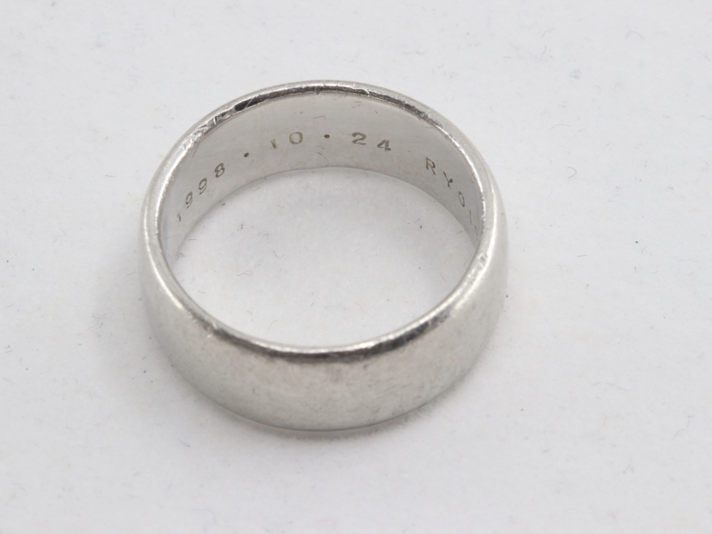 神戸三宮でイニシャル入りのPt900の結婚指輪を買取りしました