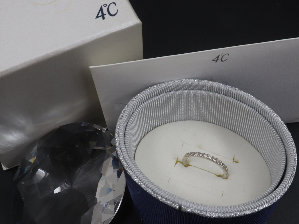4℃のハーフエタニティダイヤリングK18全体