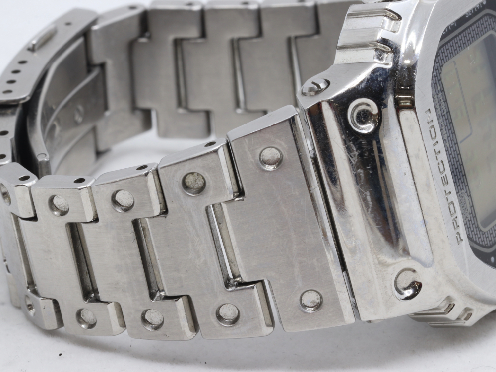 G-SHOCKのGMW-B5000Dブレス
